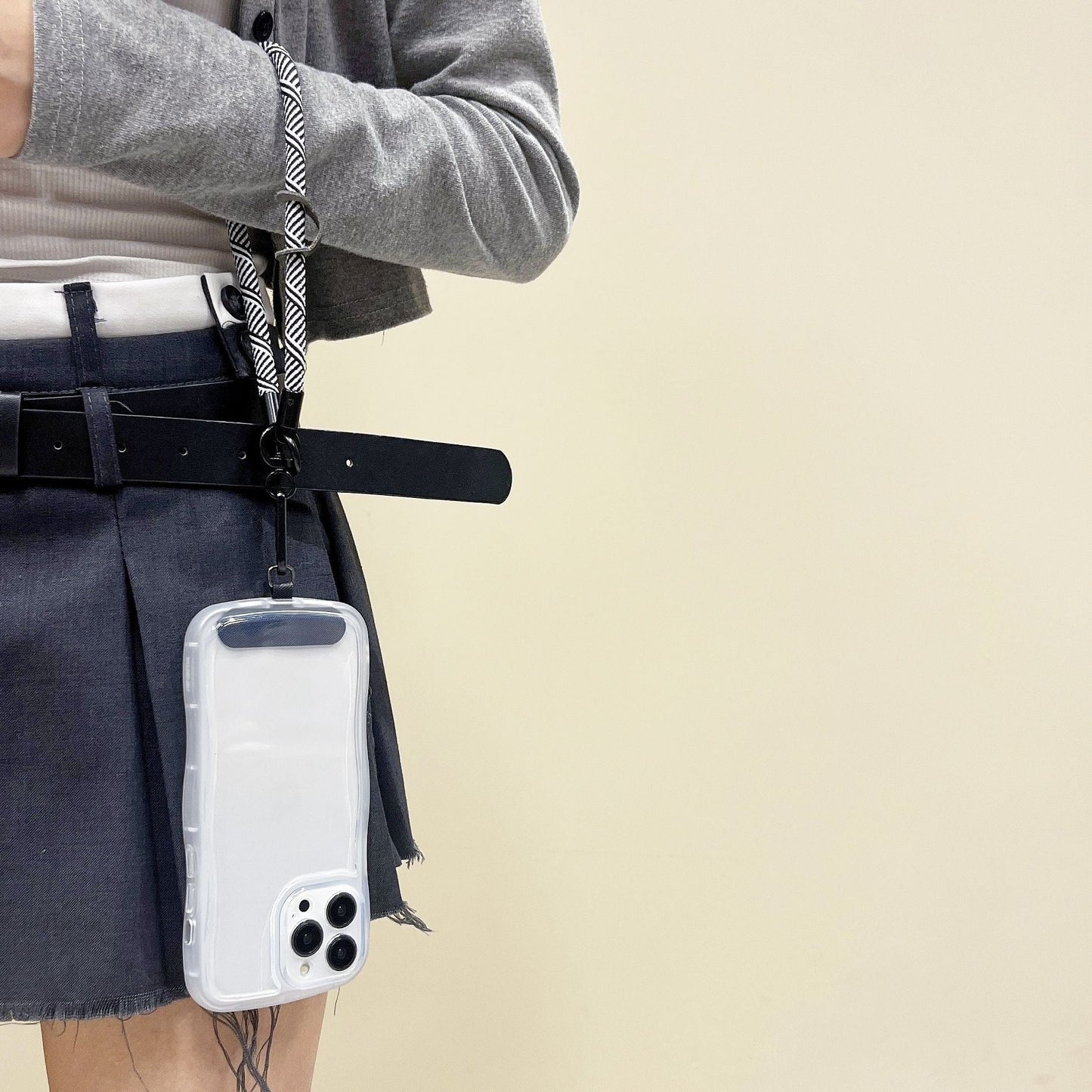 Essential Mini Black