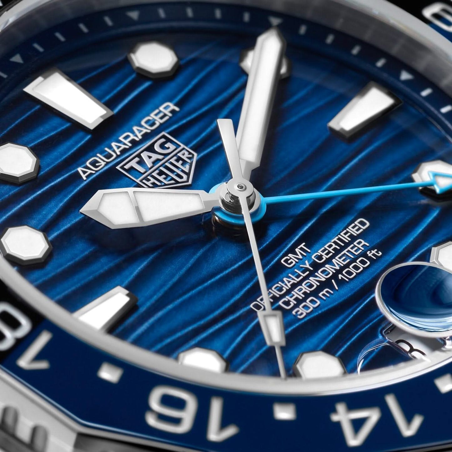 TAG HEUER AQUARACER PROFESSIONAL 300 GMT