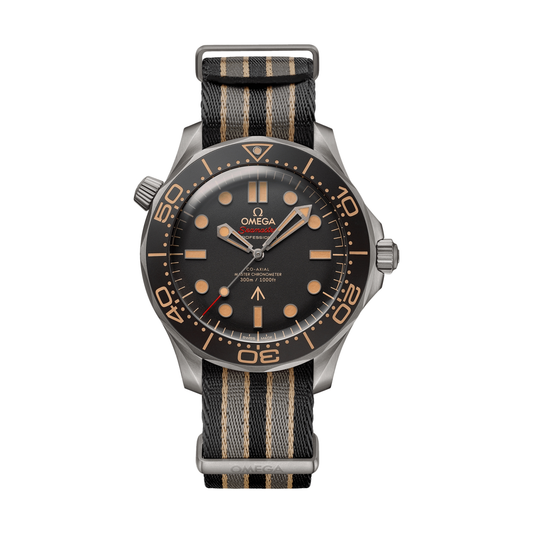 Seamaster Diver 300M 007 Edition 42 мм - коричневий на тканинному ремінці